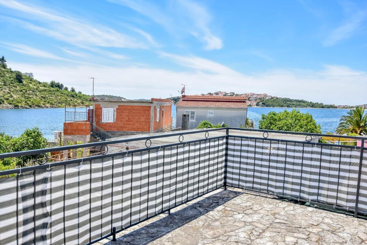 Apartments Matas Рогозниця Екстер'єр фото