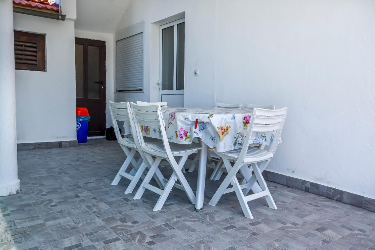 Apartments Matas Рогозниця Екстер'єр фото